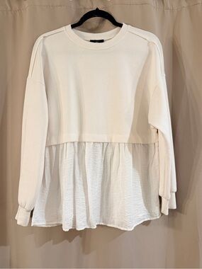 Women’s I.N. San Francisco Cream Layered Peplum Sweatshirt